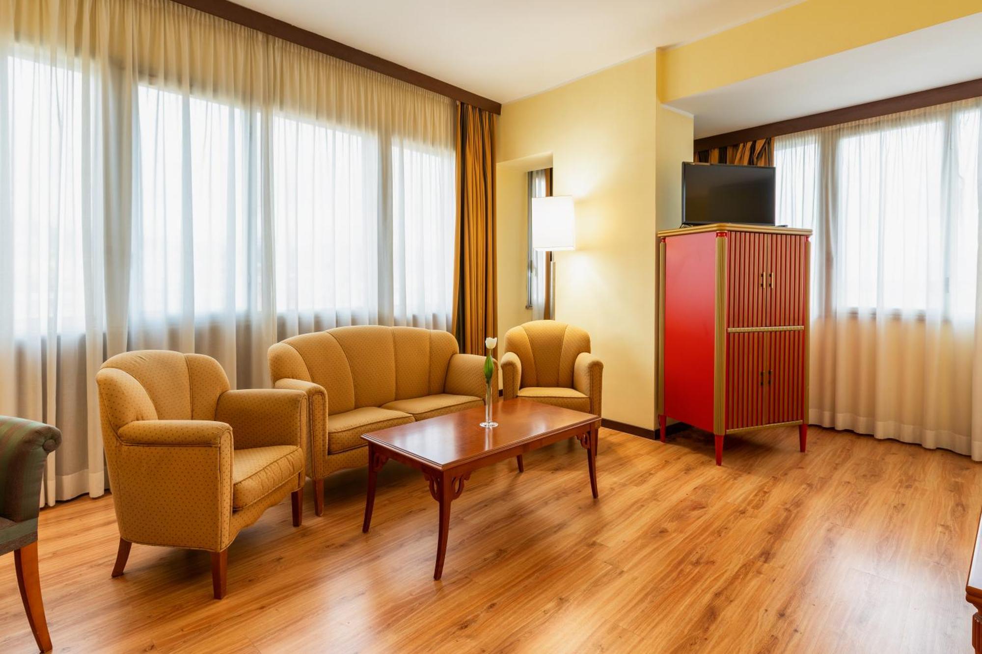 Junior Suite